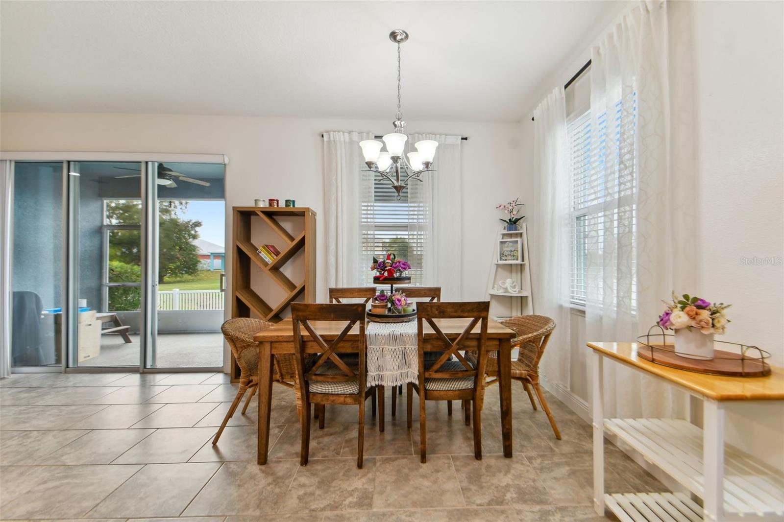 432 BAHAMA GRANDE BLVD