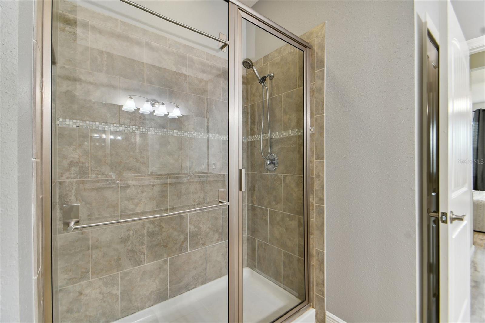 432 BAHAMA GRANDE BLVD