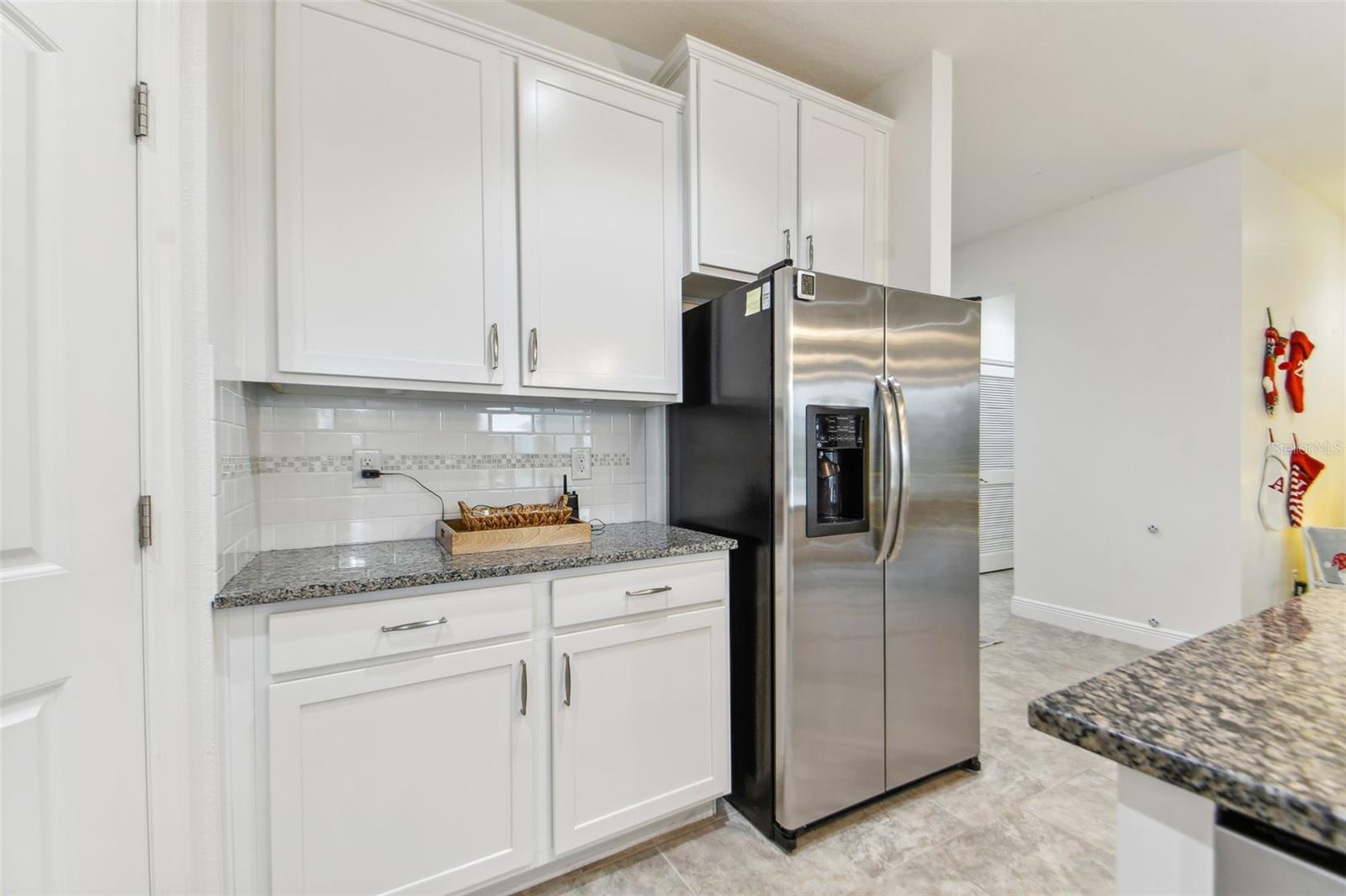 432 BAHAMA GRANDE BLVD