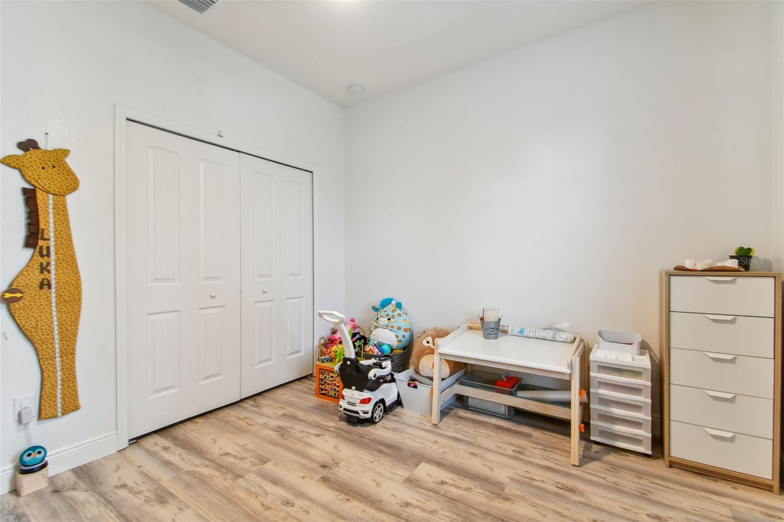 432 BAHAMA GRANDE BLVD