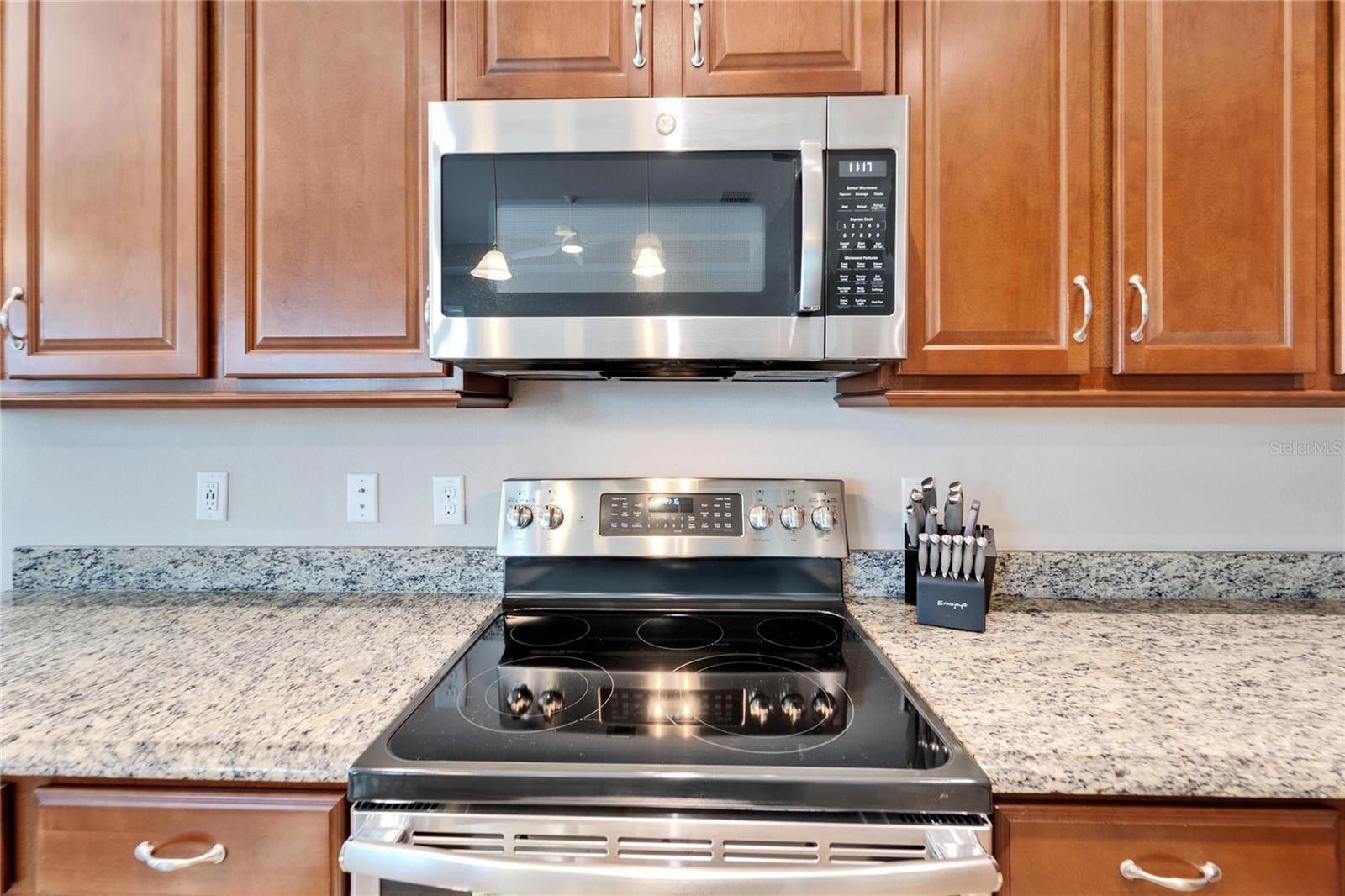 1861 PACIFIC DUNES DR