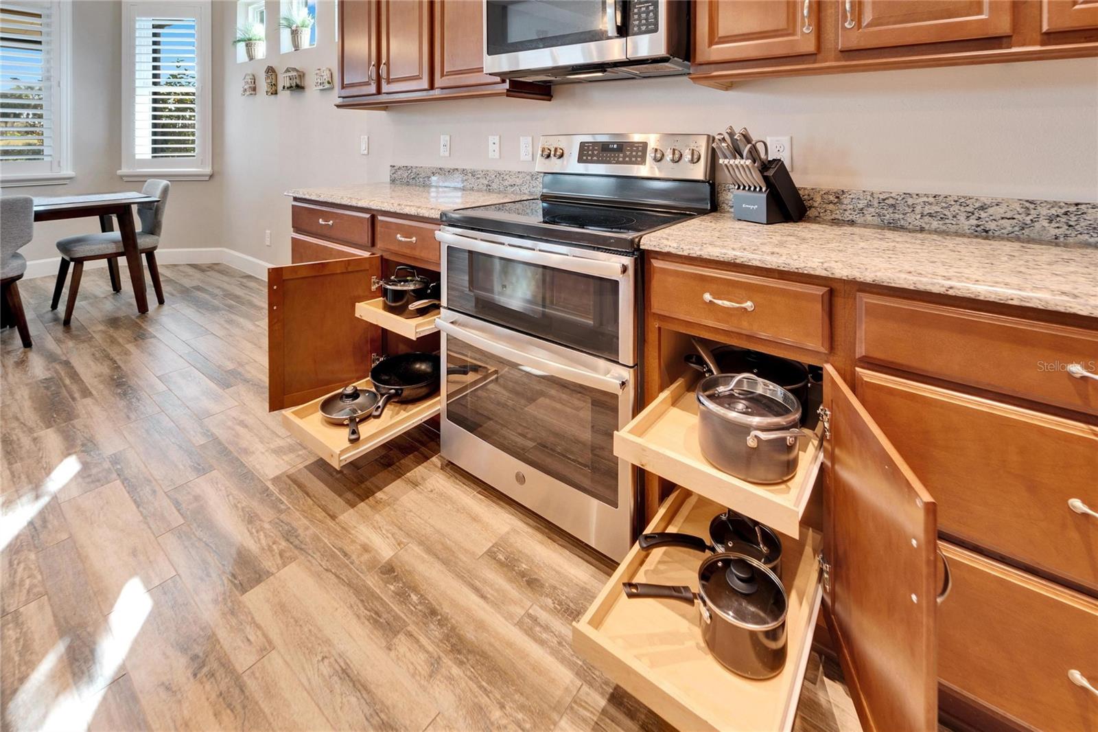 1861 PACIFIC DUNES DR