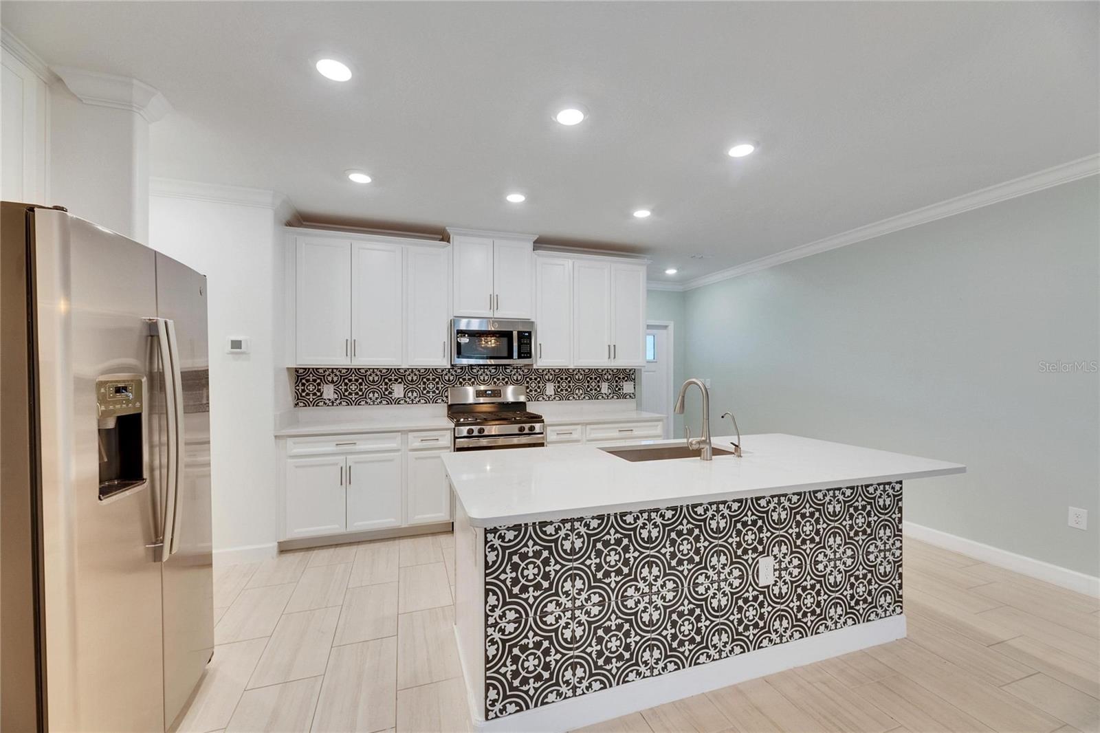 17538 HOLLY WELL AVE