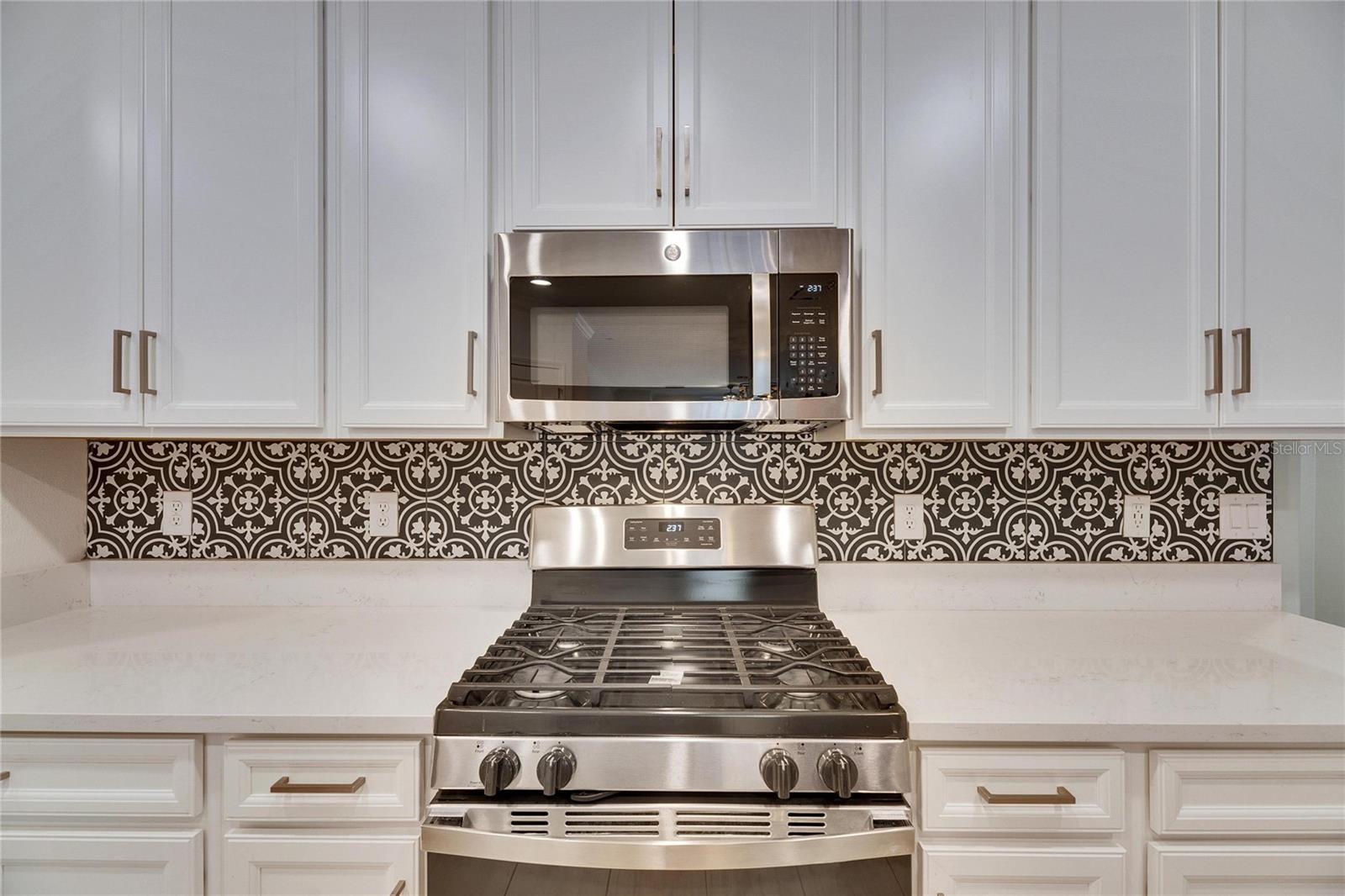 17538 HOLLY WELL AVE