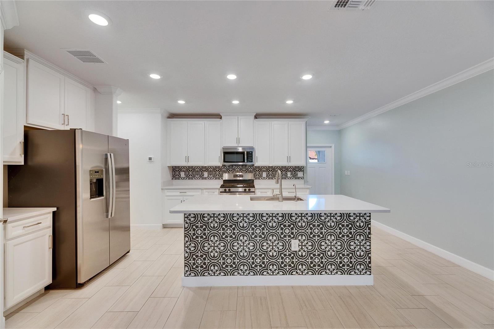 17538 HOLLY WELL AVE