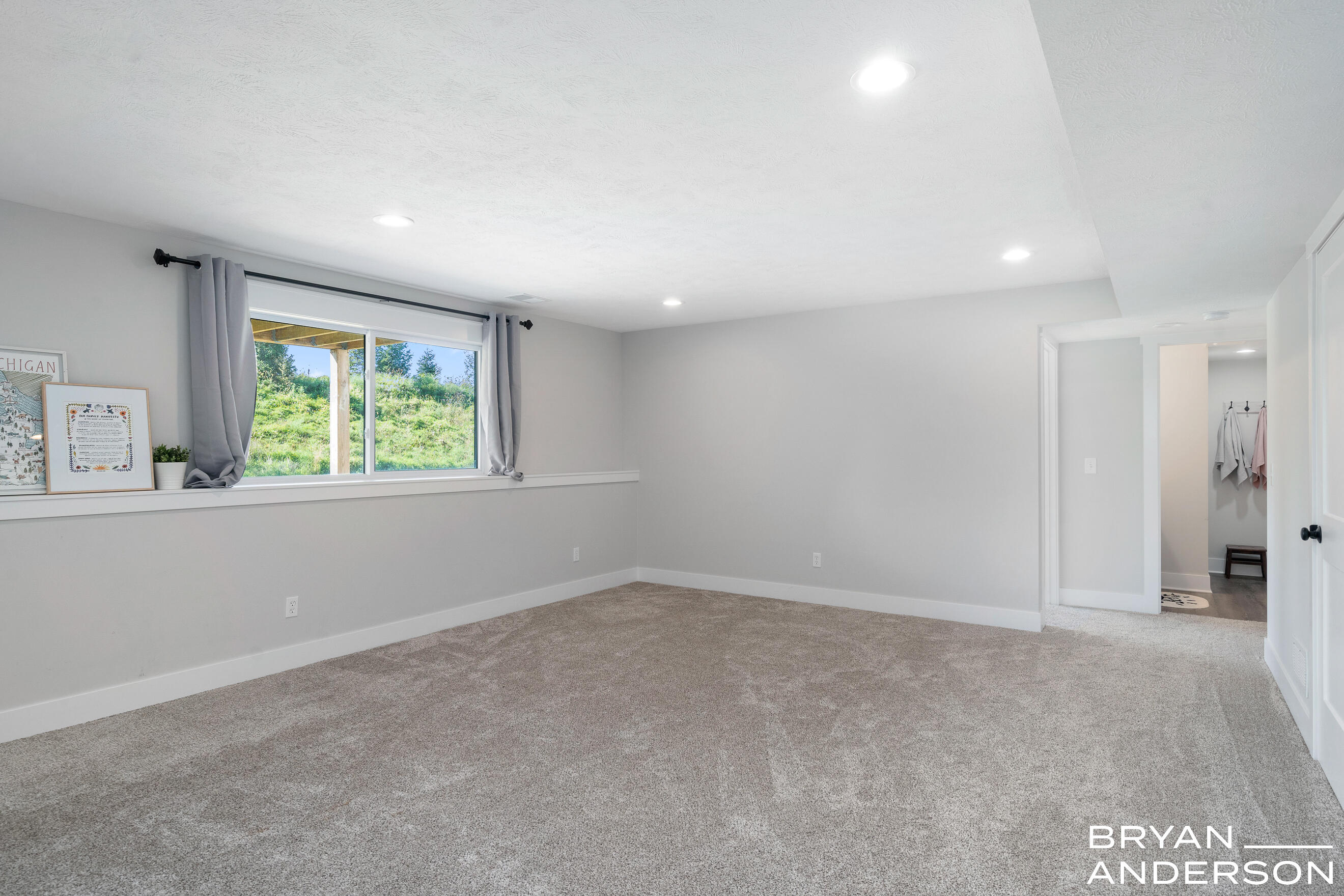 670 Stonebriar Circle, 24