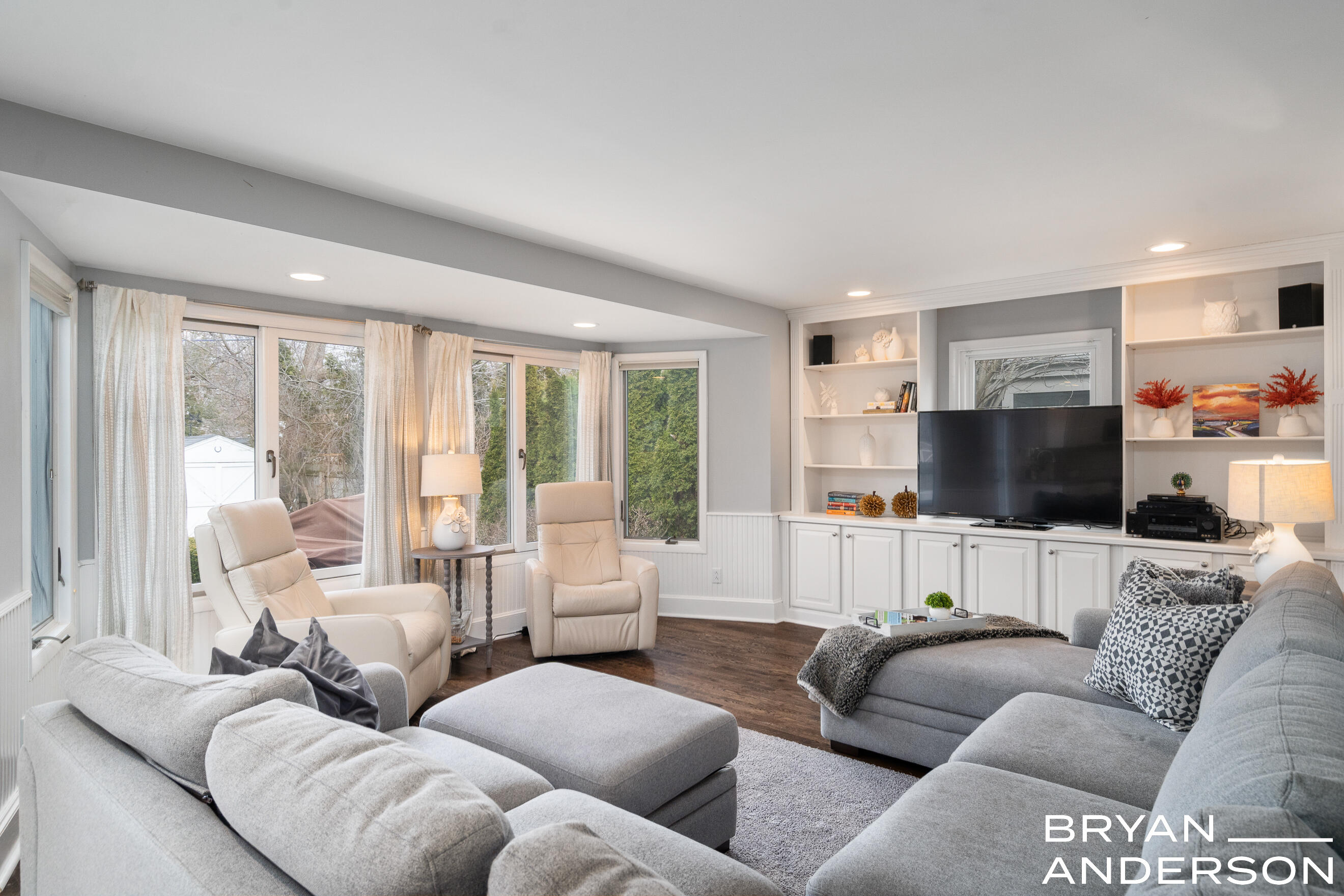 3011 Beechwood Drive SE