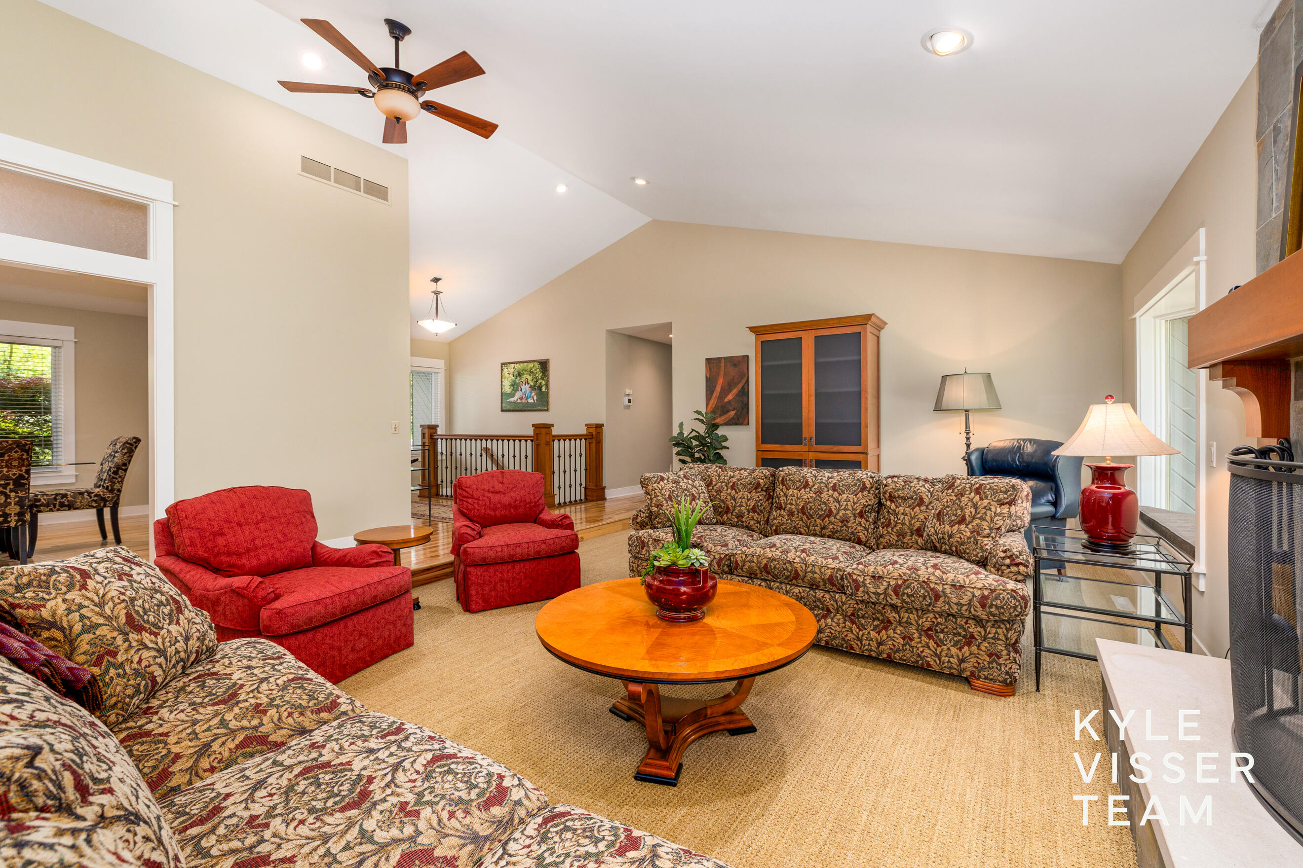 170 Taos Avenue NE