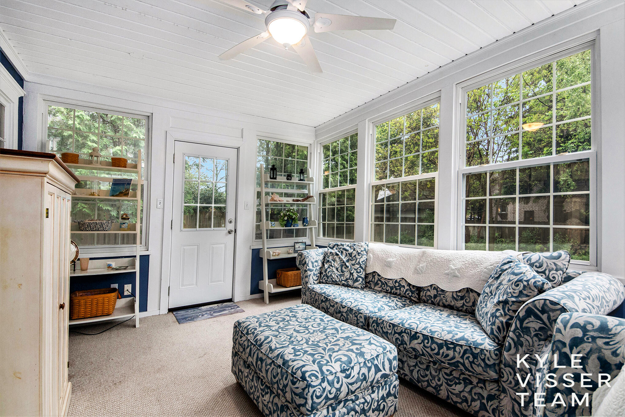 933 Orchard Avenue SE