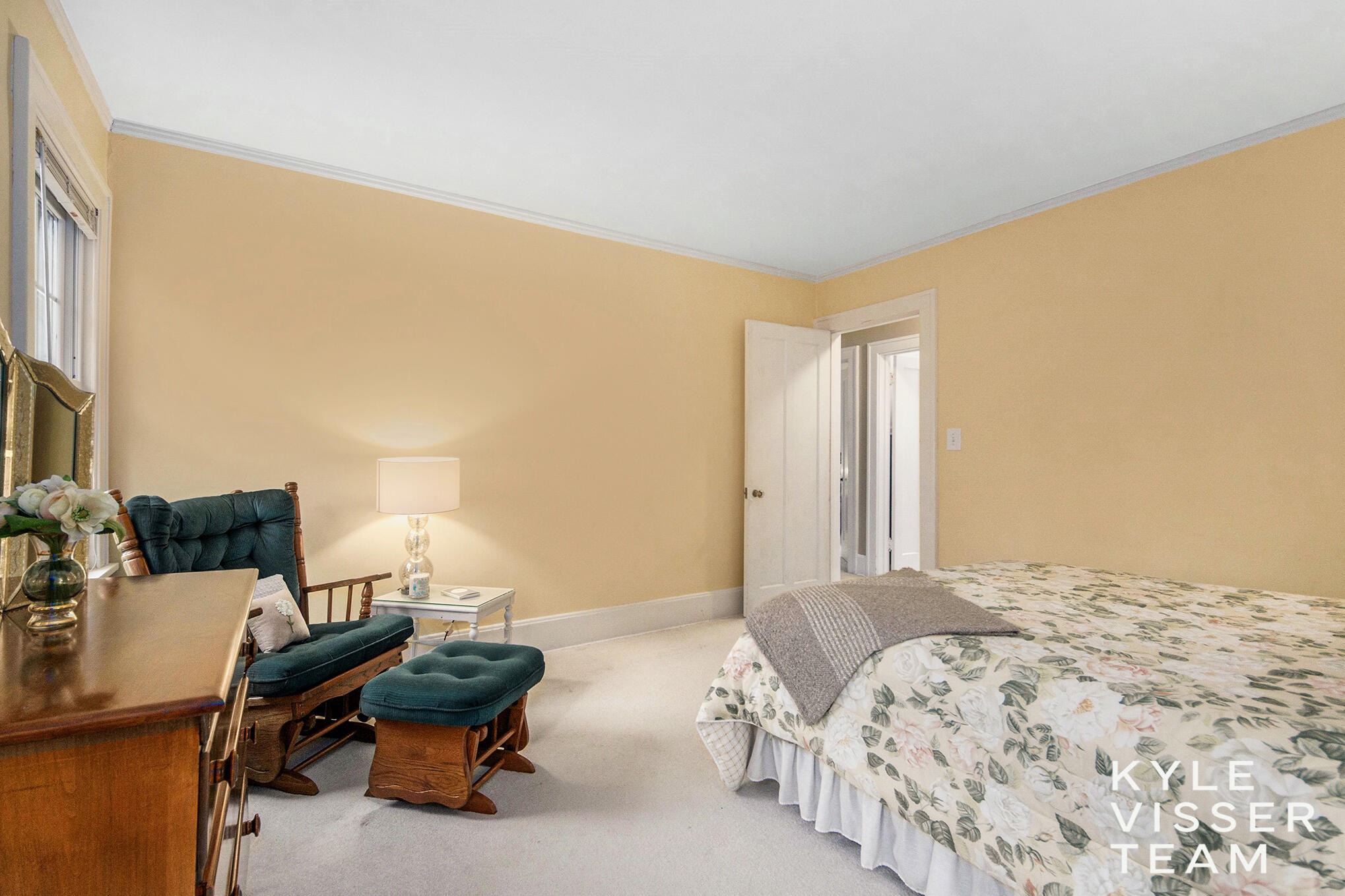 933 Orchard Avenue SE