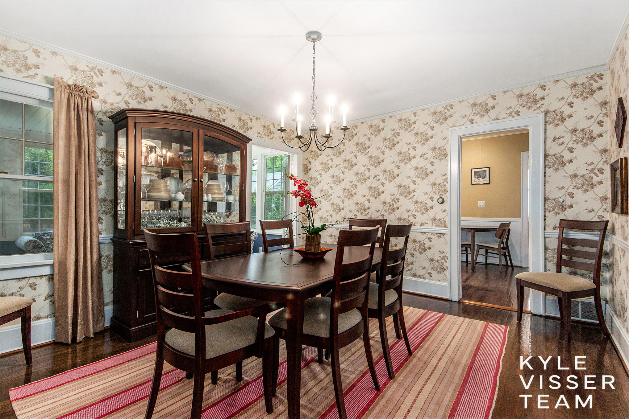 933 Orchard Avenue SE