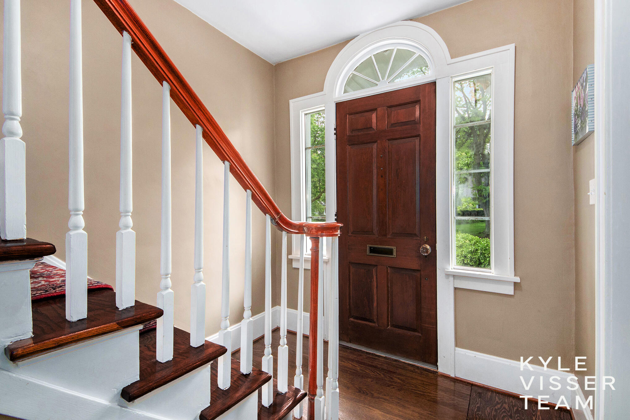 933 Orchard Avenue SE