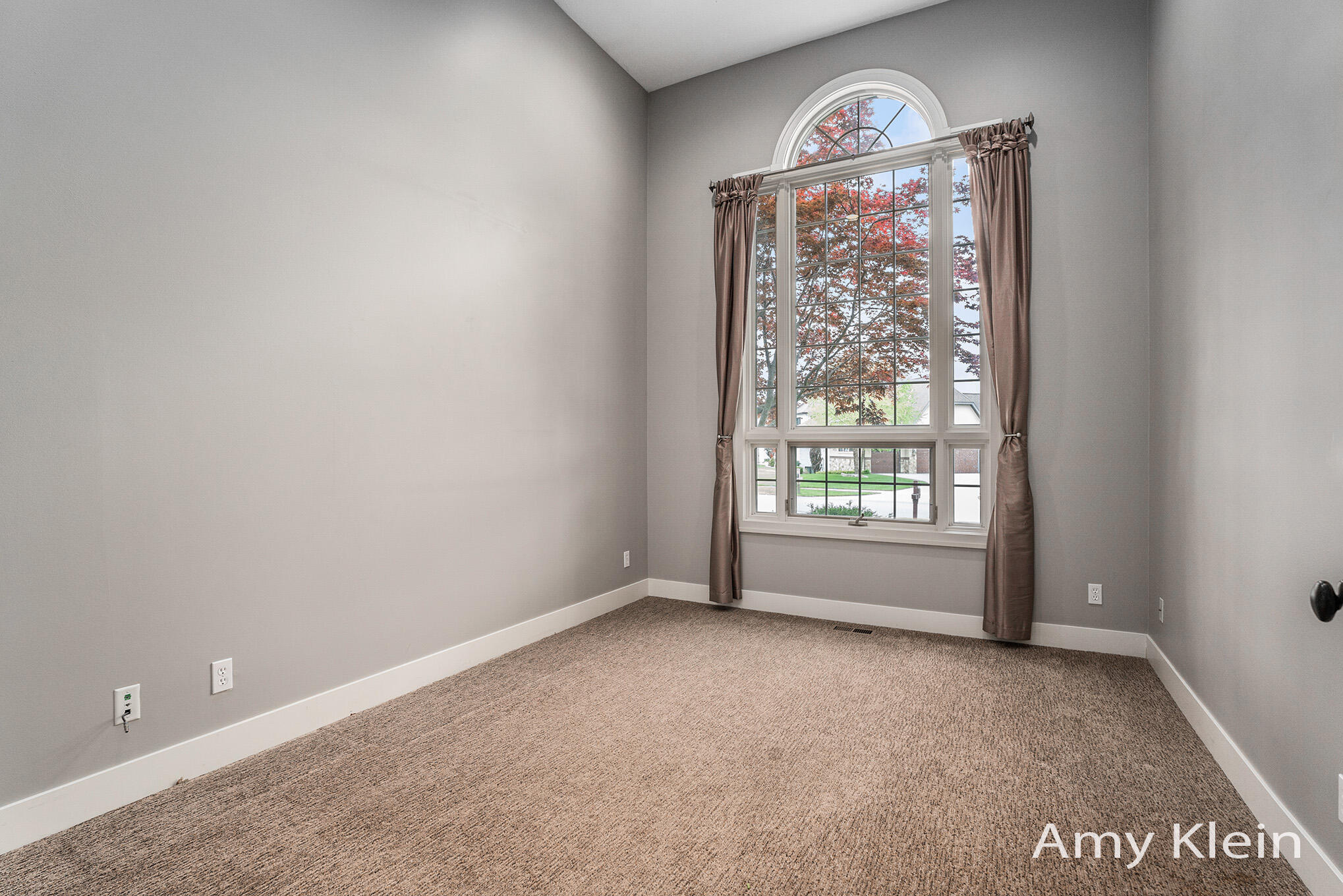 1657 North Bay Drive