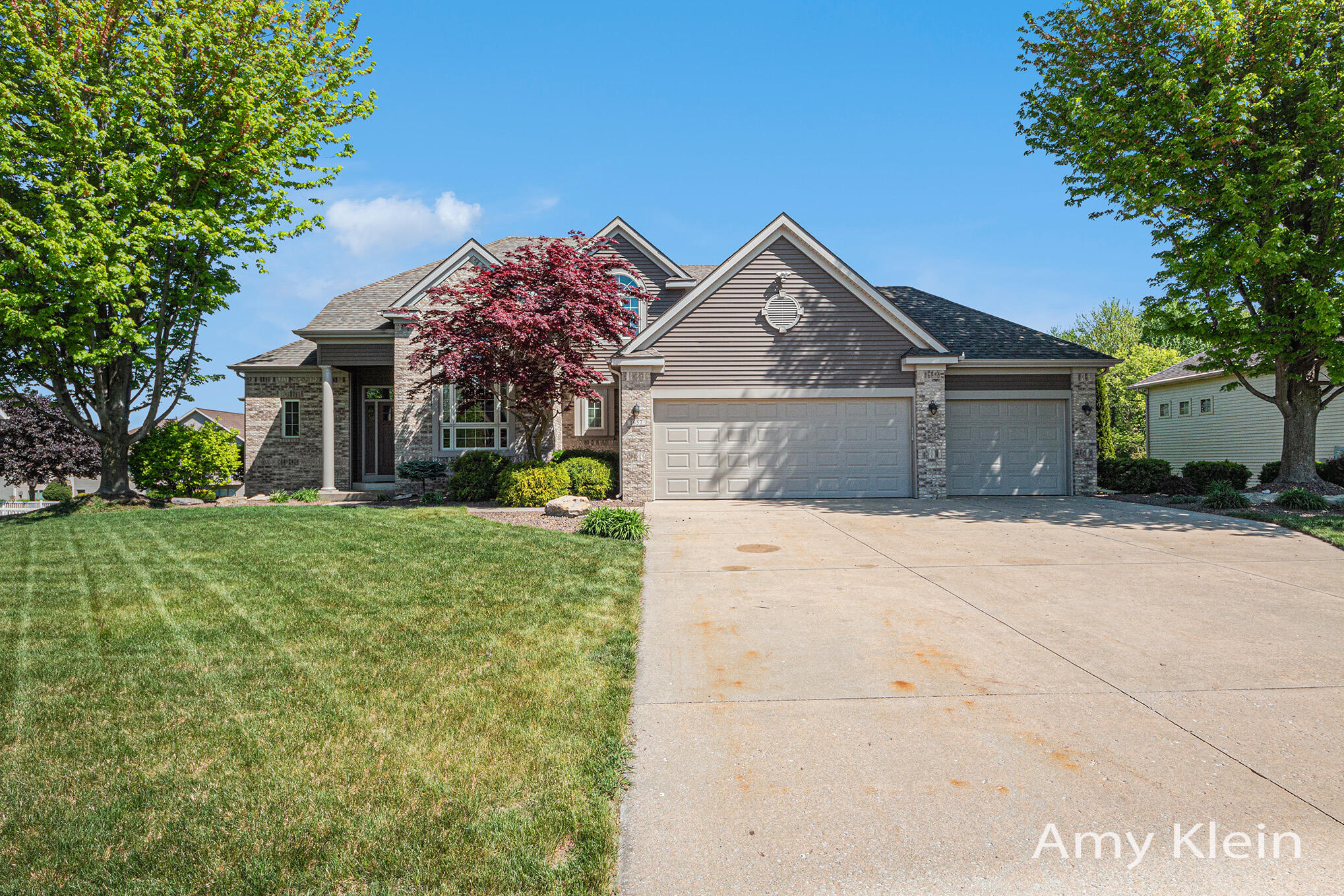 1657 North Bay Drive