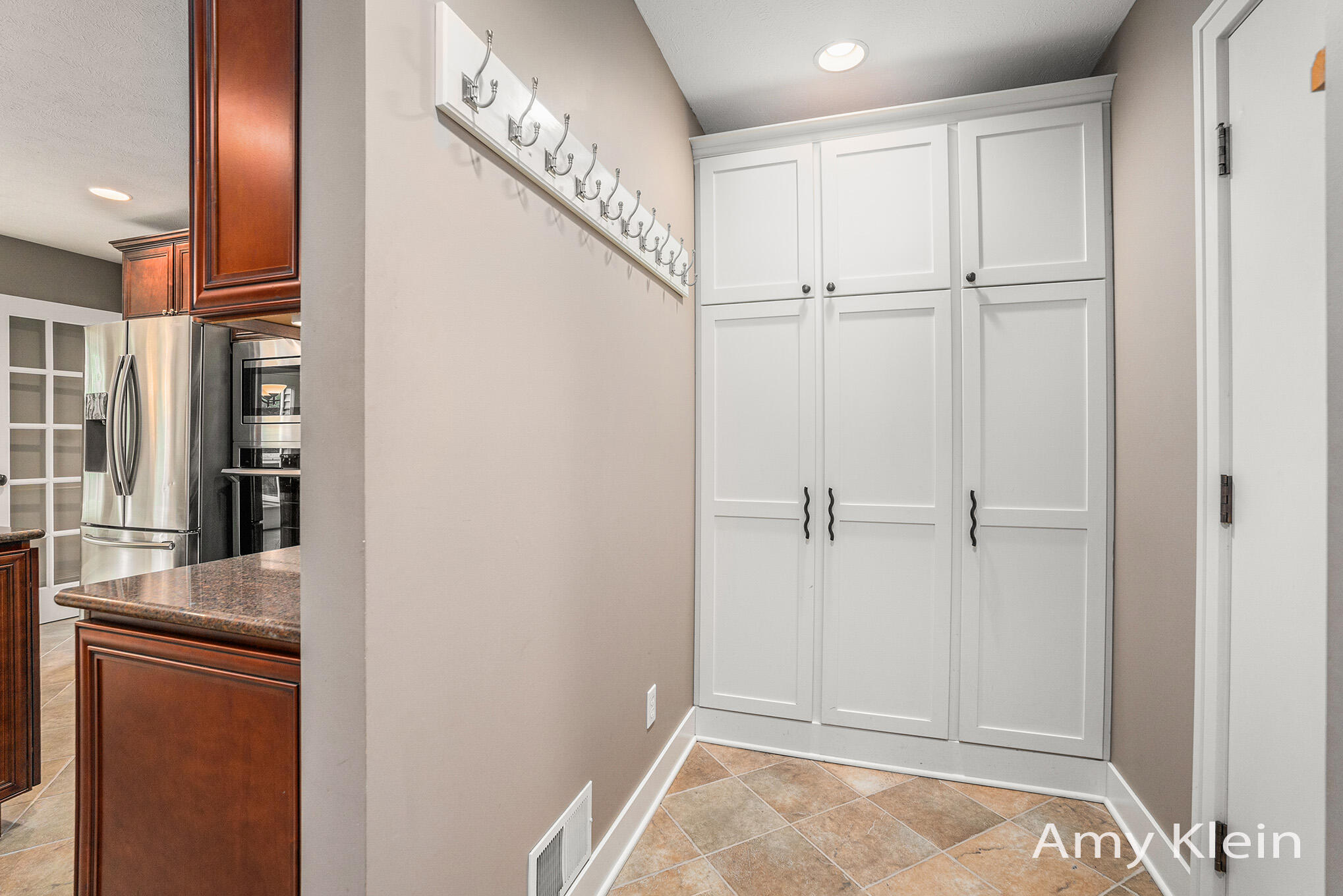 1657 North Bay Drive