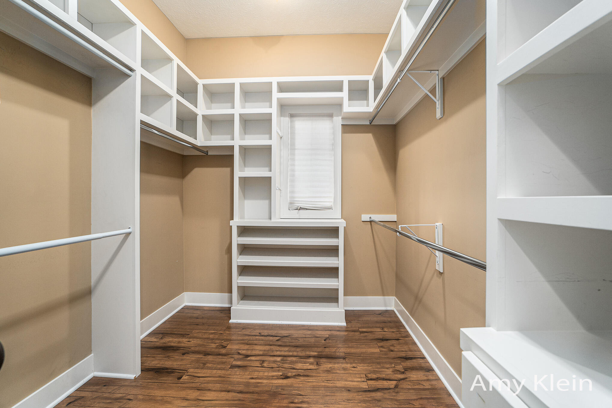 1657 North Bay Drive