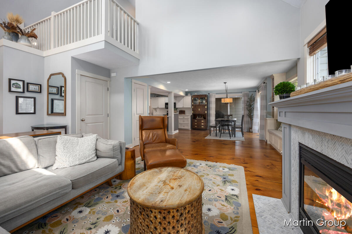 1571 Wealthy Street SE