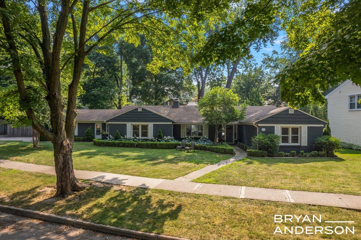 1414 Rosalind Road SE