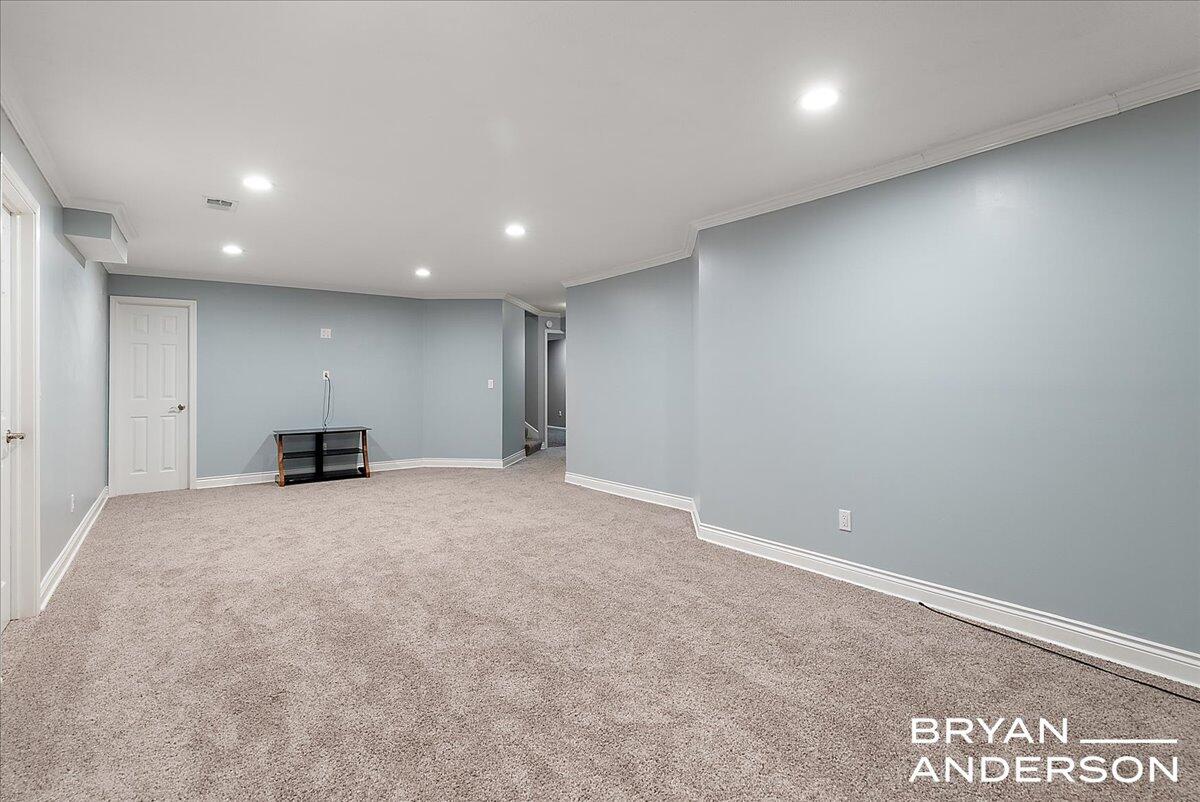 1111 Lasalette Drive SE
