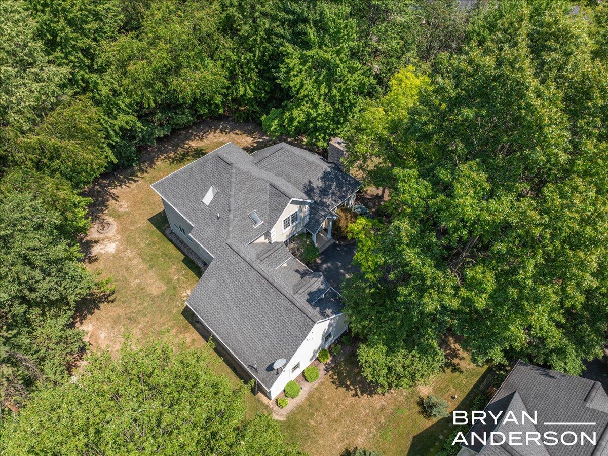 1111 Lasalette Drive SE