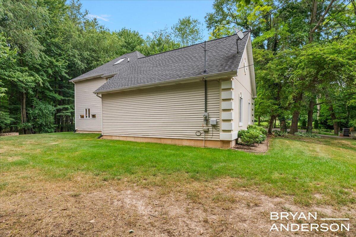1111 Lasalette Drive SE