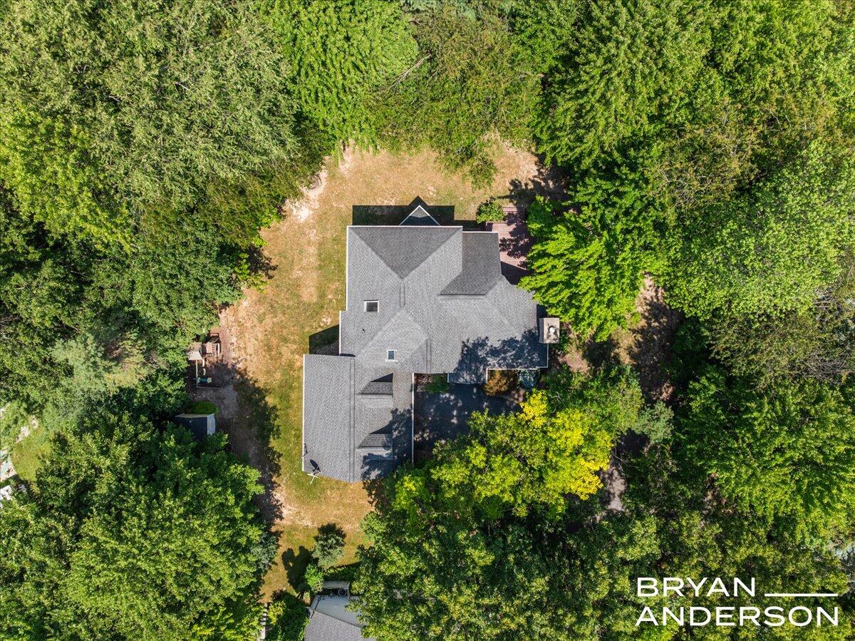 1111 Lasalette Drive SE