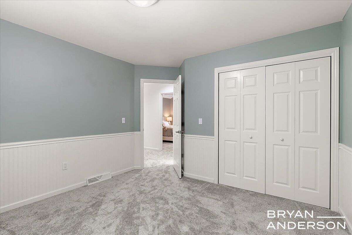 1111 Lasalette Drive SE