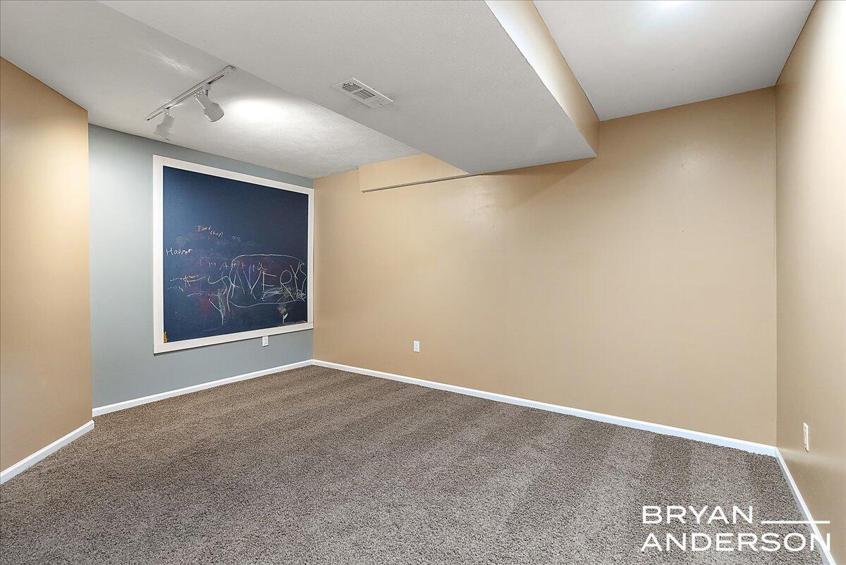 1111 Lasalette Drive SE