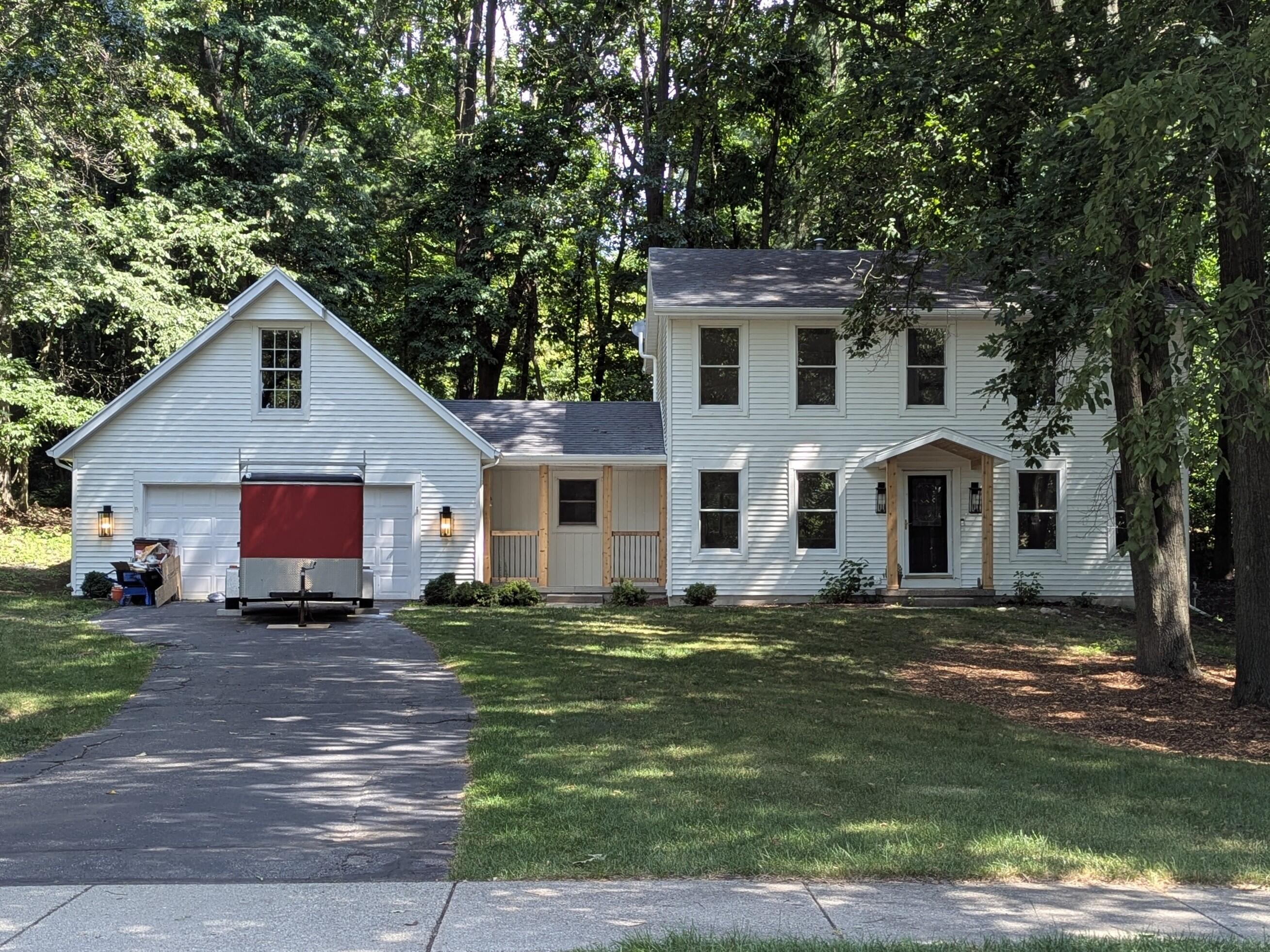 3597 Riverwoods Dr. Drive NE