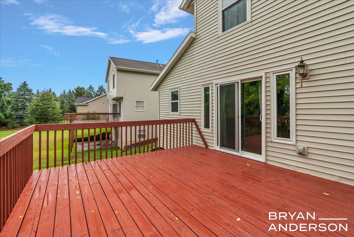 5153 Breezefield SE