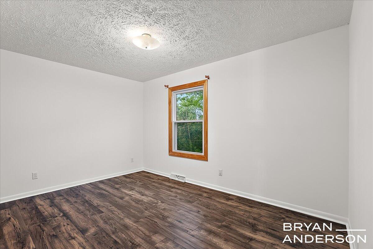 5153 Breezefield SE