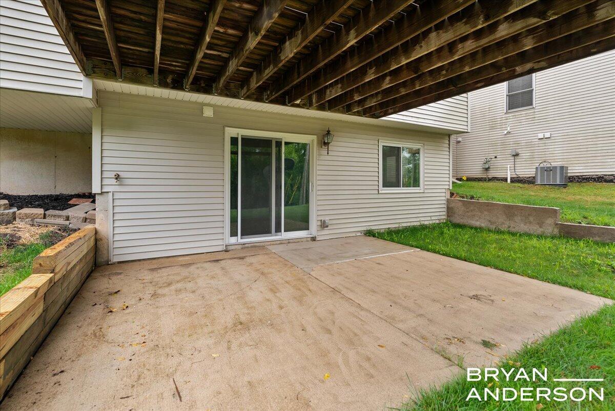 5153 Breezefield SE