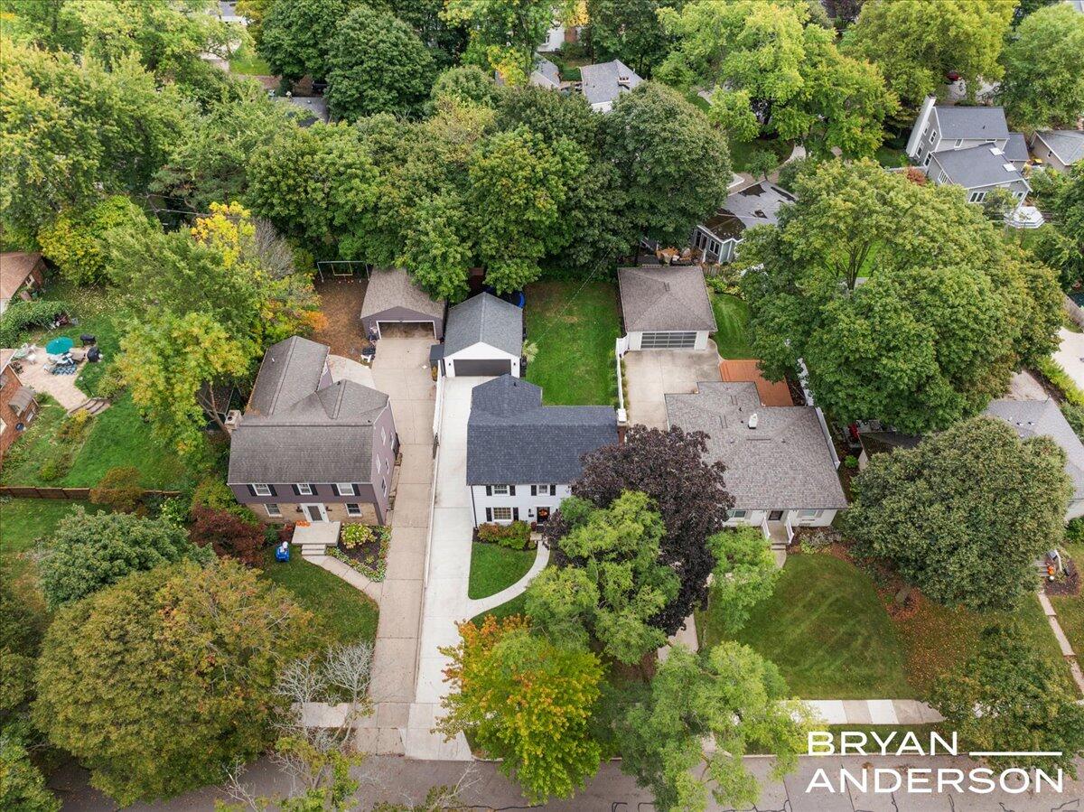 1028 Pinecrest Avenue SE