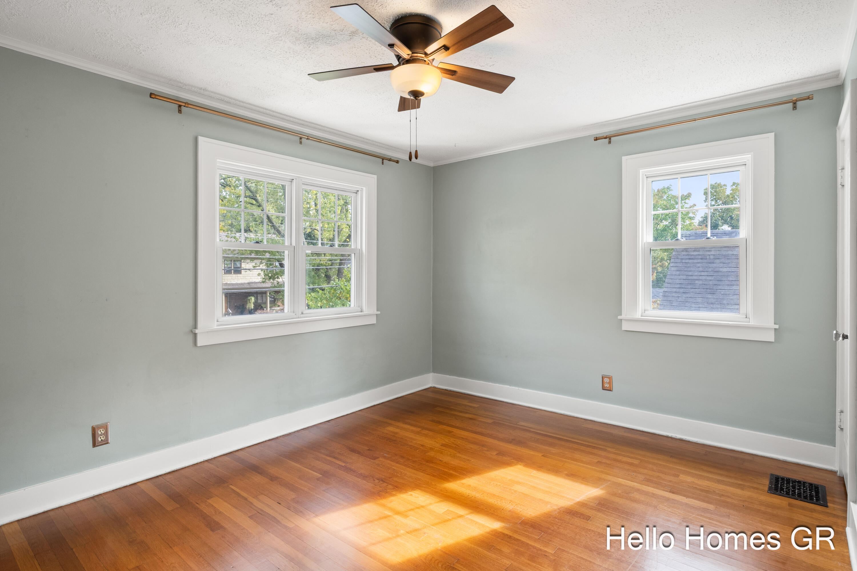 45 Baynton Avenue NE