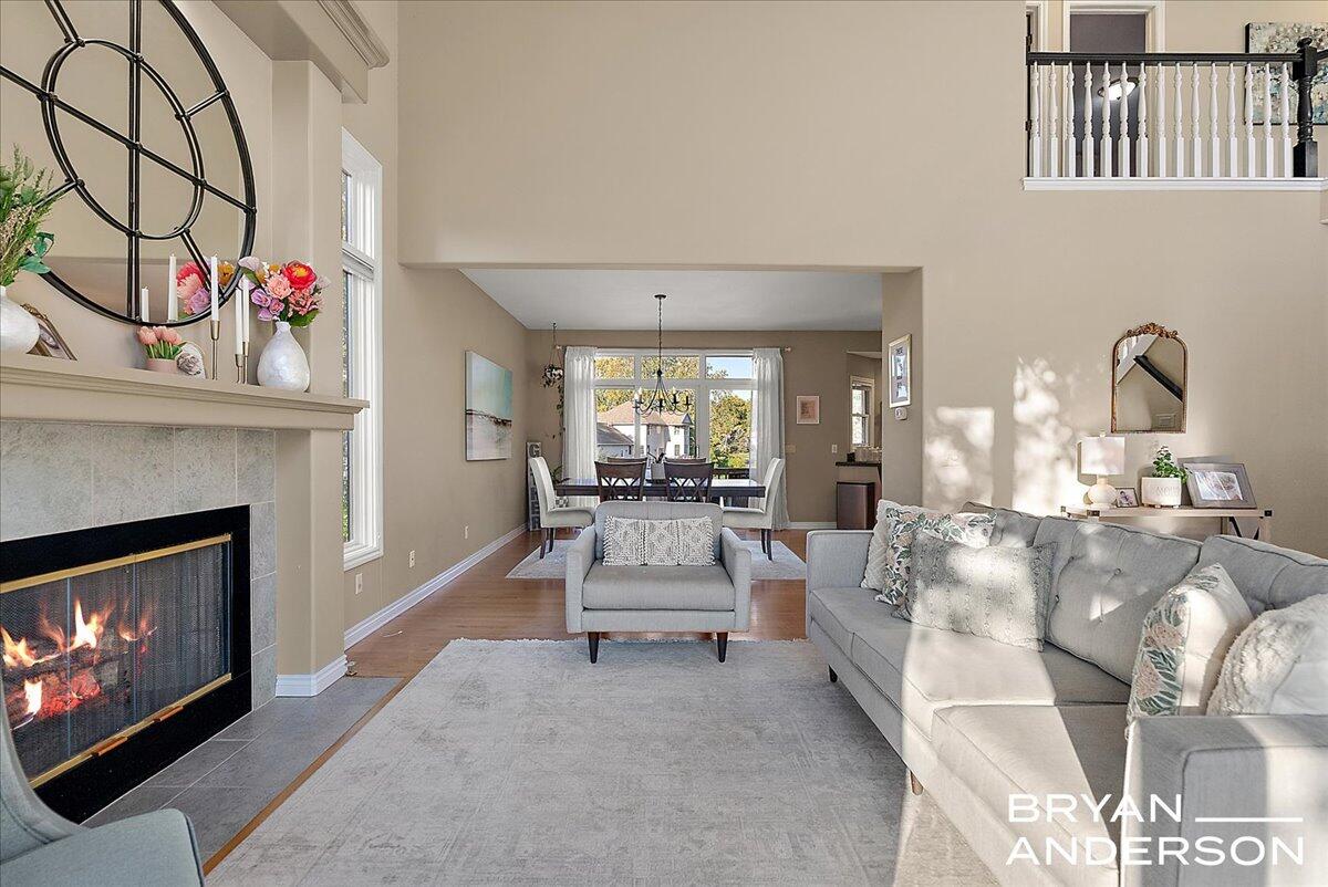 7257 Decosta Drive NE, Rockford