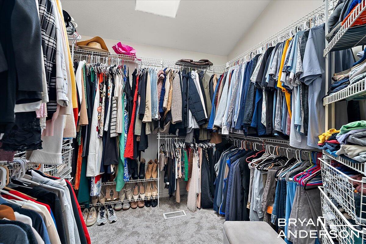 7257 Decosta Drive NE, Rockford