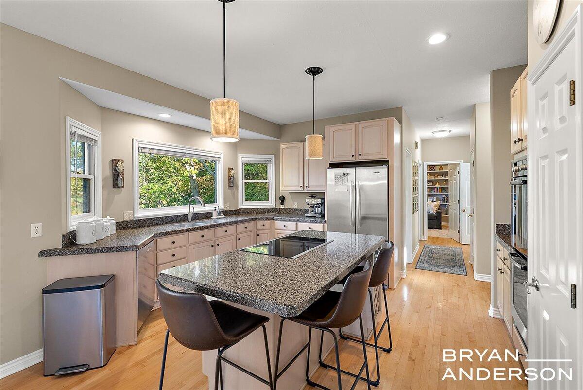 7257 Decosta Drive NE, Rockford