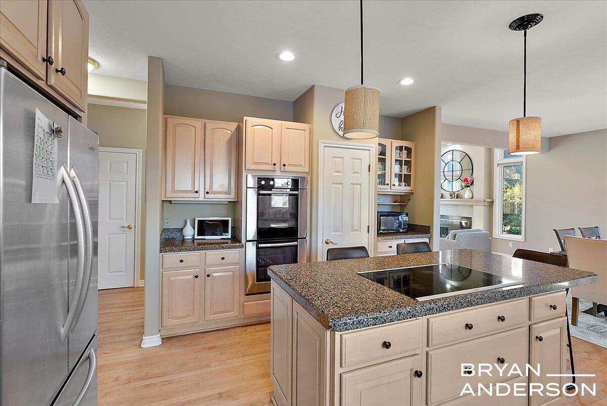 7257 Decosta Drive NE, Rockford