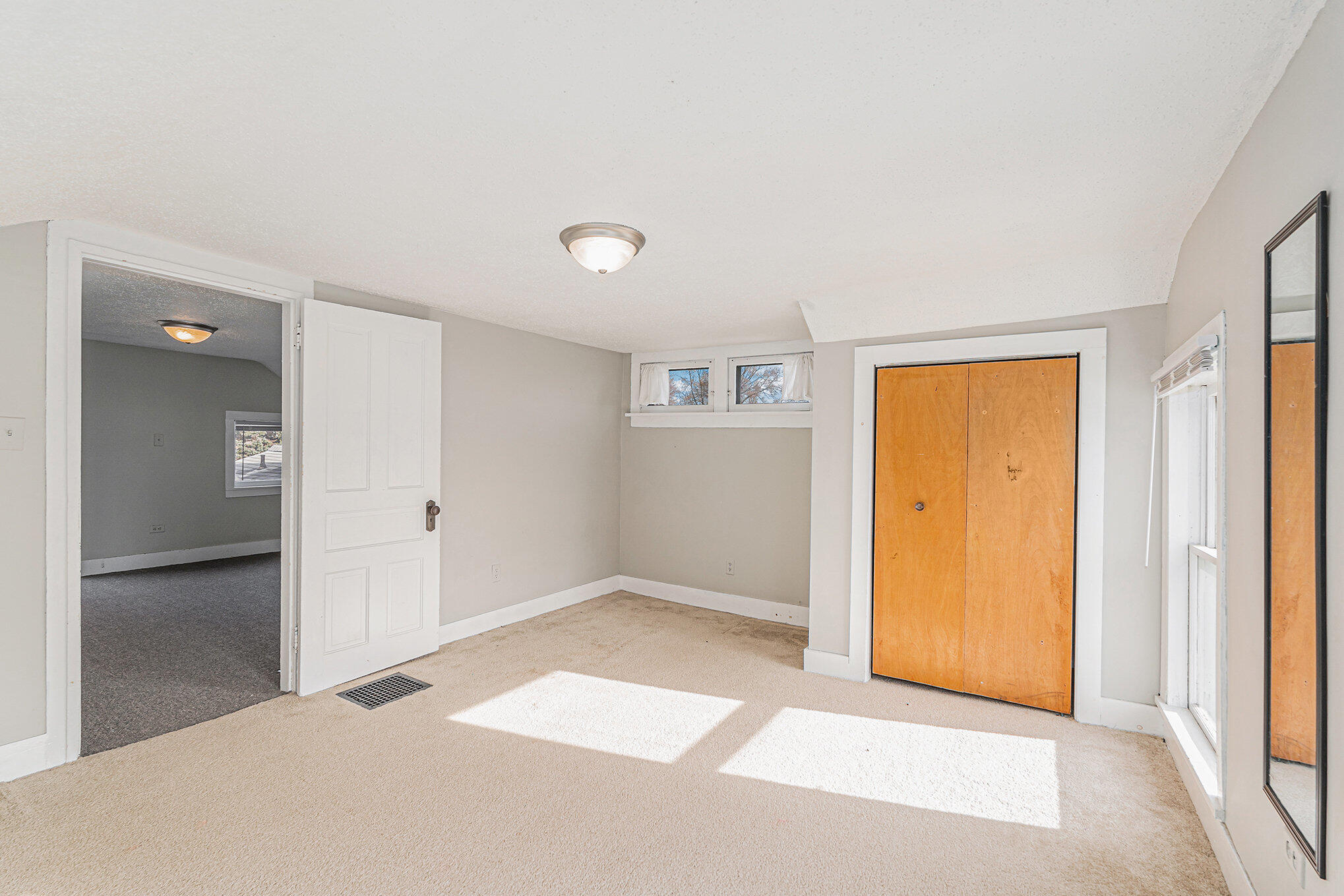 3981 White Street SW