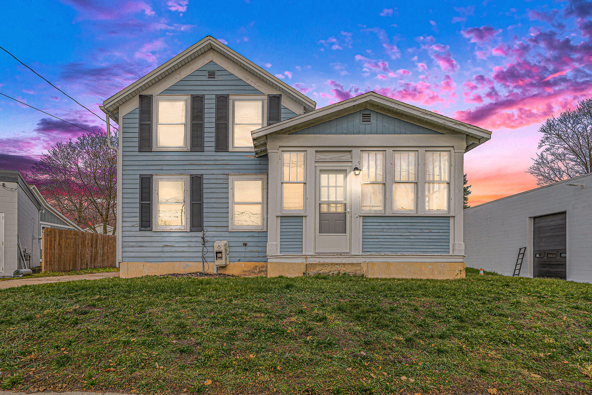 3981 White Street SW