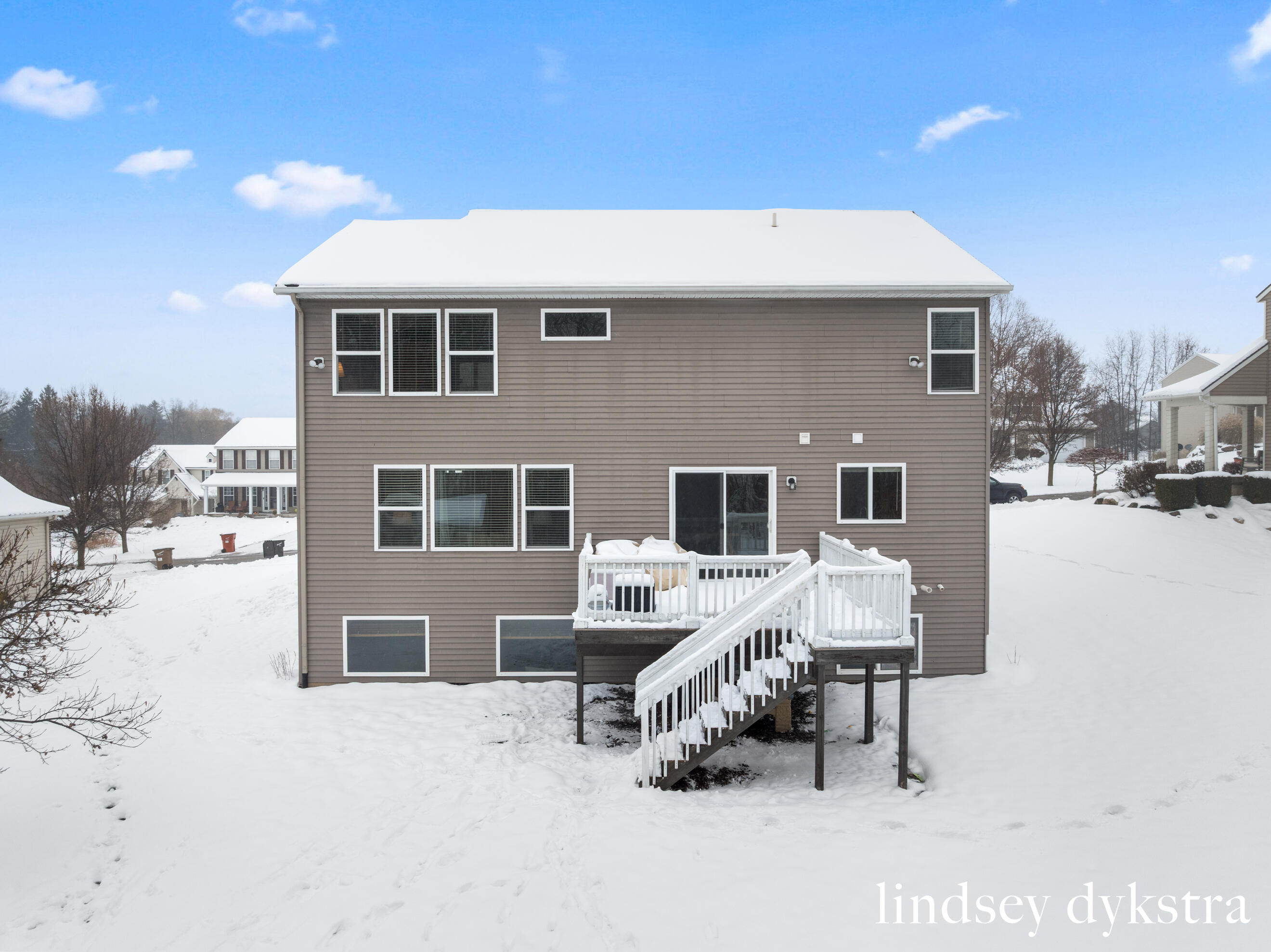 2862 Sunset Ridge Court NE