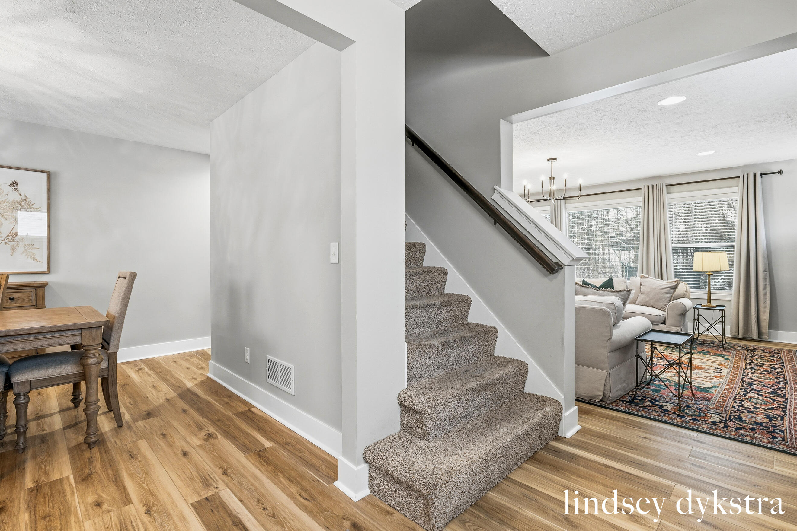 2862 Sunset Ridge Court NE