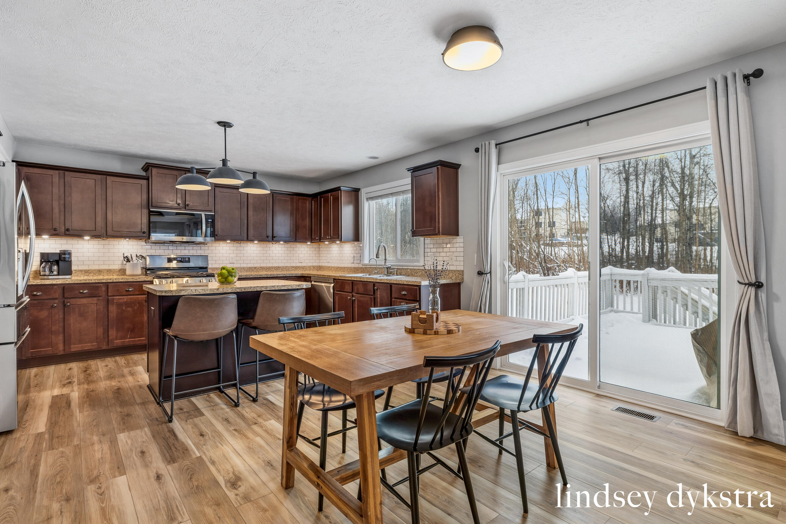 2862 Sunset Ridge Court NE