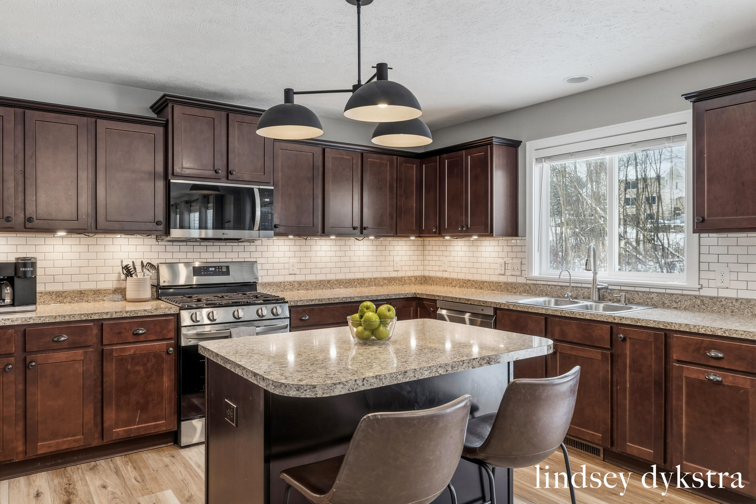 2862 Sunset Ridge Court NE