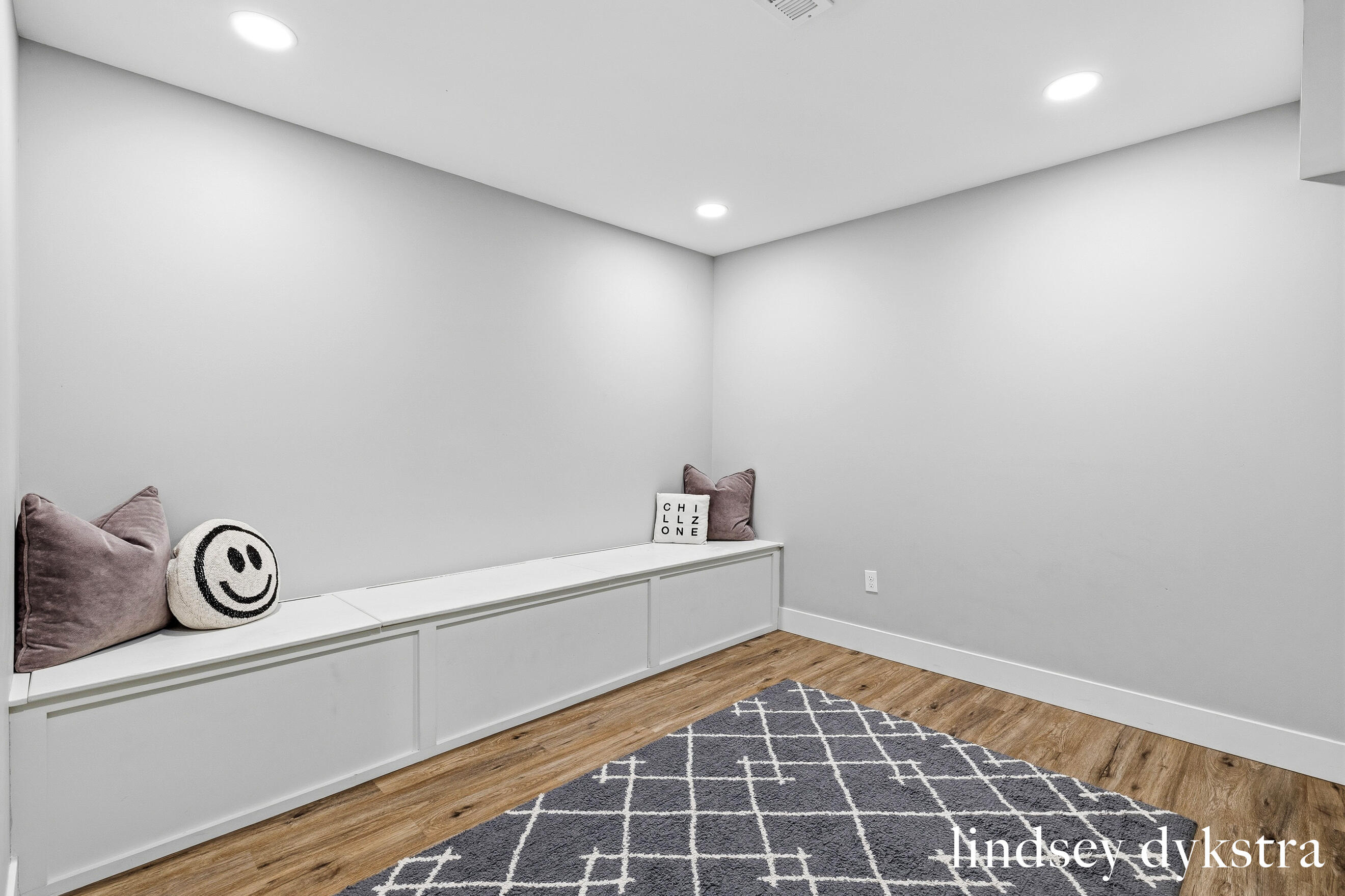 2862 Sunset Ridge Court NE