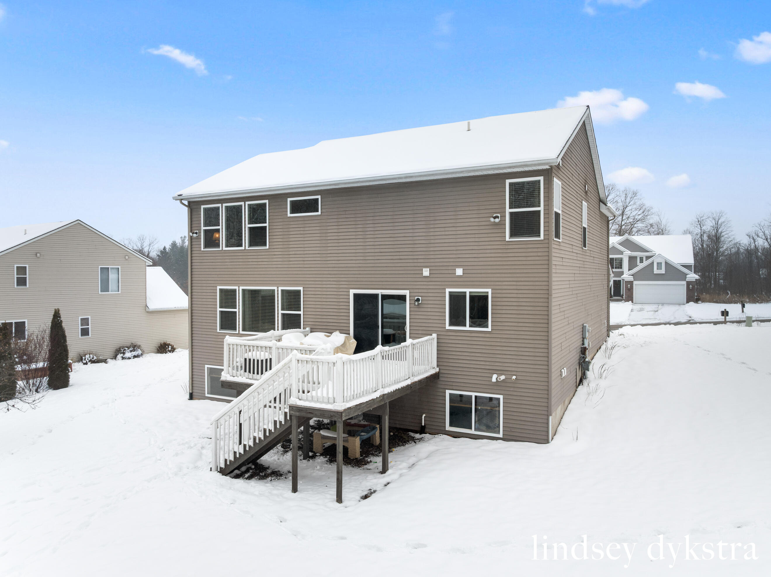 2862 Sunset Ridge Court NE