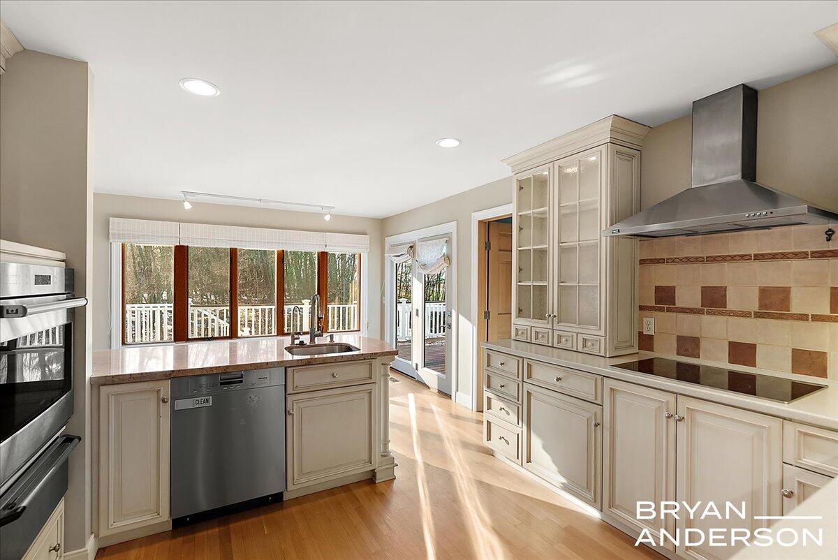 10616 White Birch Drive