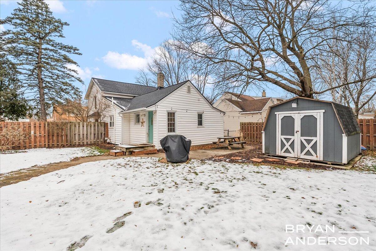 66 S Fremont Street NE