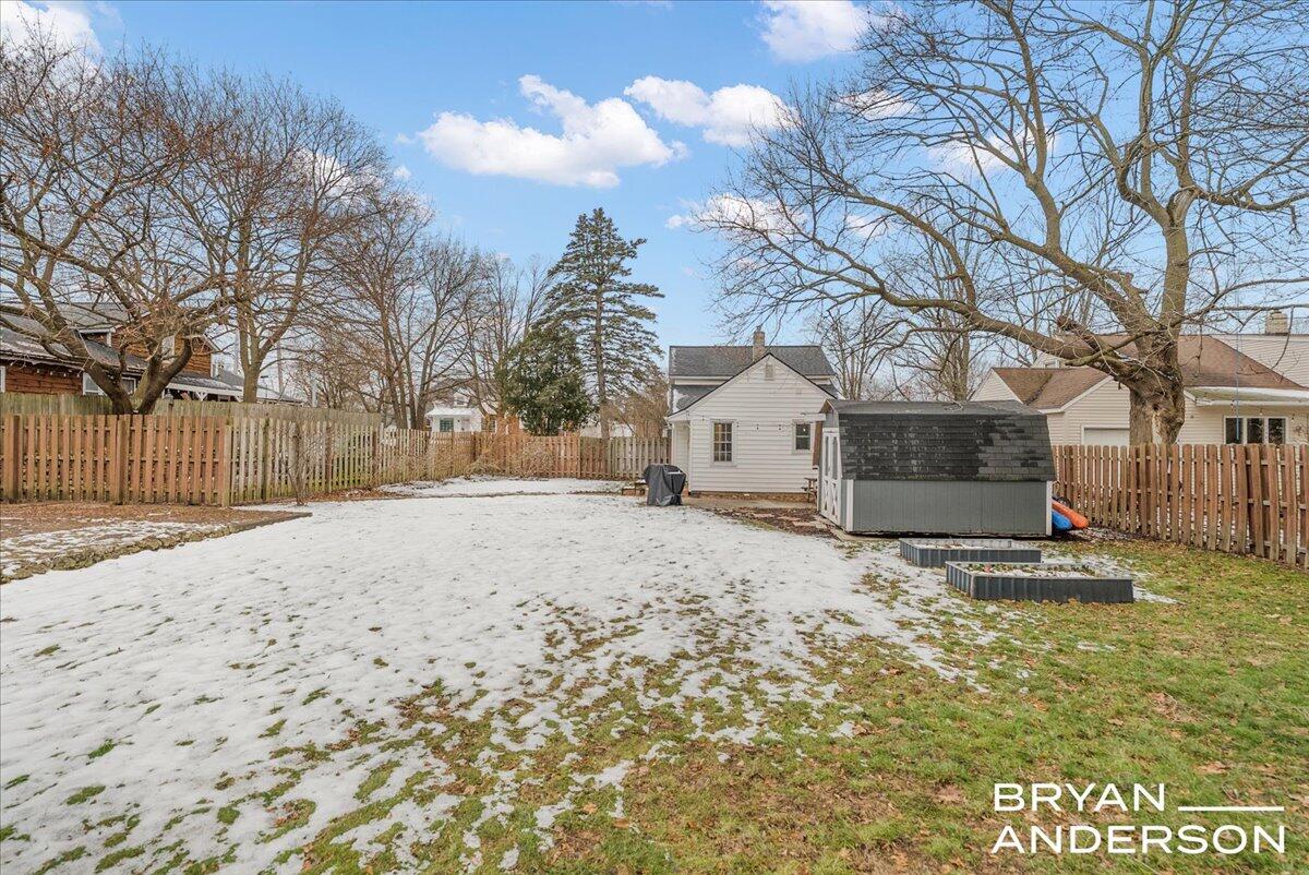 66 S Fremont Street NE