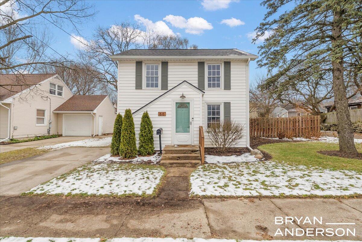 66 S Fremont Street NE